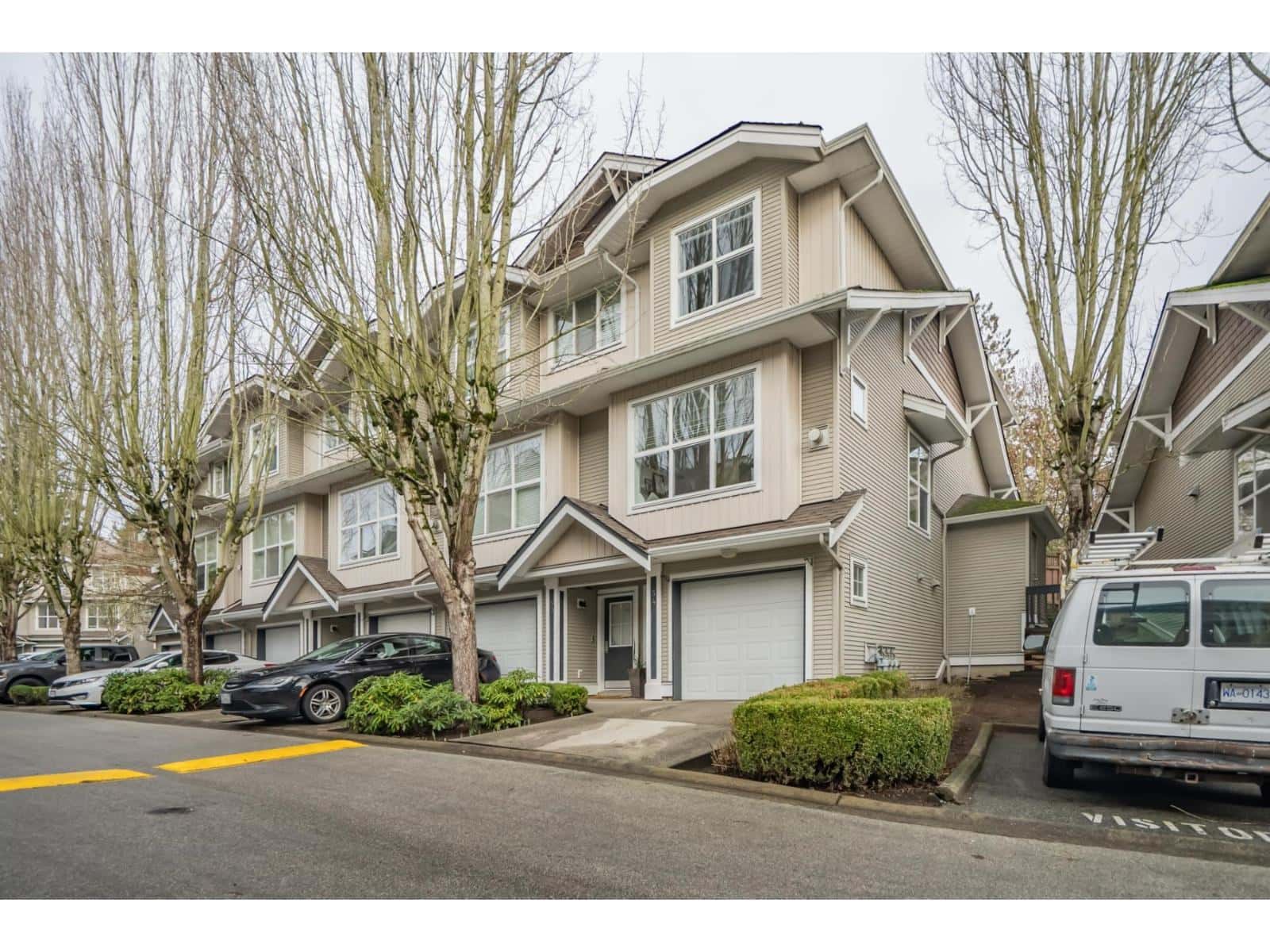 54 20460 66 AVENUE — Langley, British Columbia - Photo 2 of 35