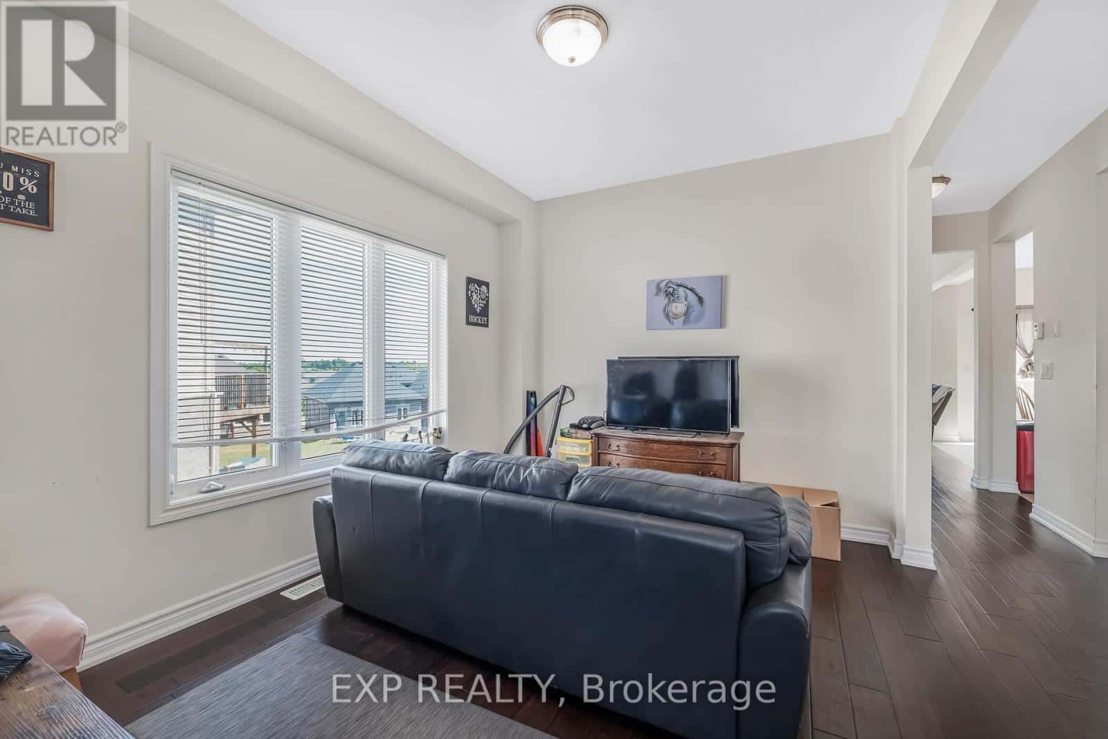 206 ISABELLA DRIVE — Orillia, Ontario - Photo 5 of 50