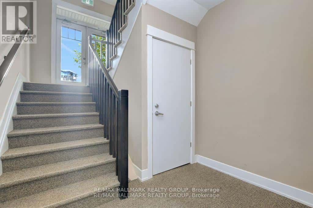 1 - 486 VIA VERONA AVENUE — Ottawa, Ontario - Photo 3 of 30