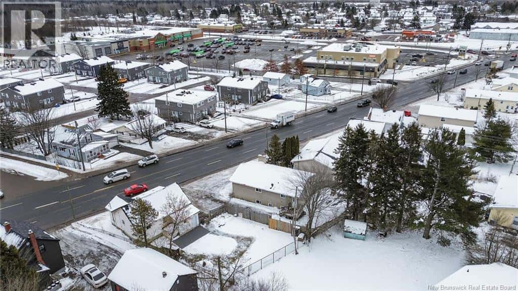 638-640 Elmwood Dr. — Moncton, New Brunswick - Photo 5 of 41