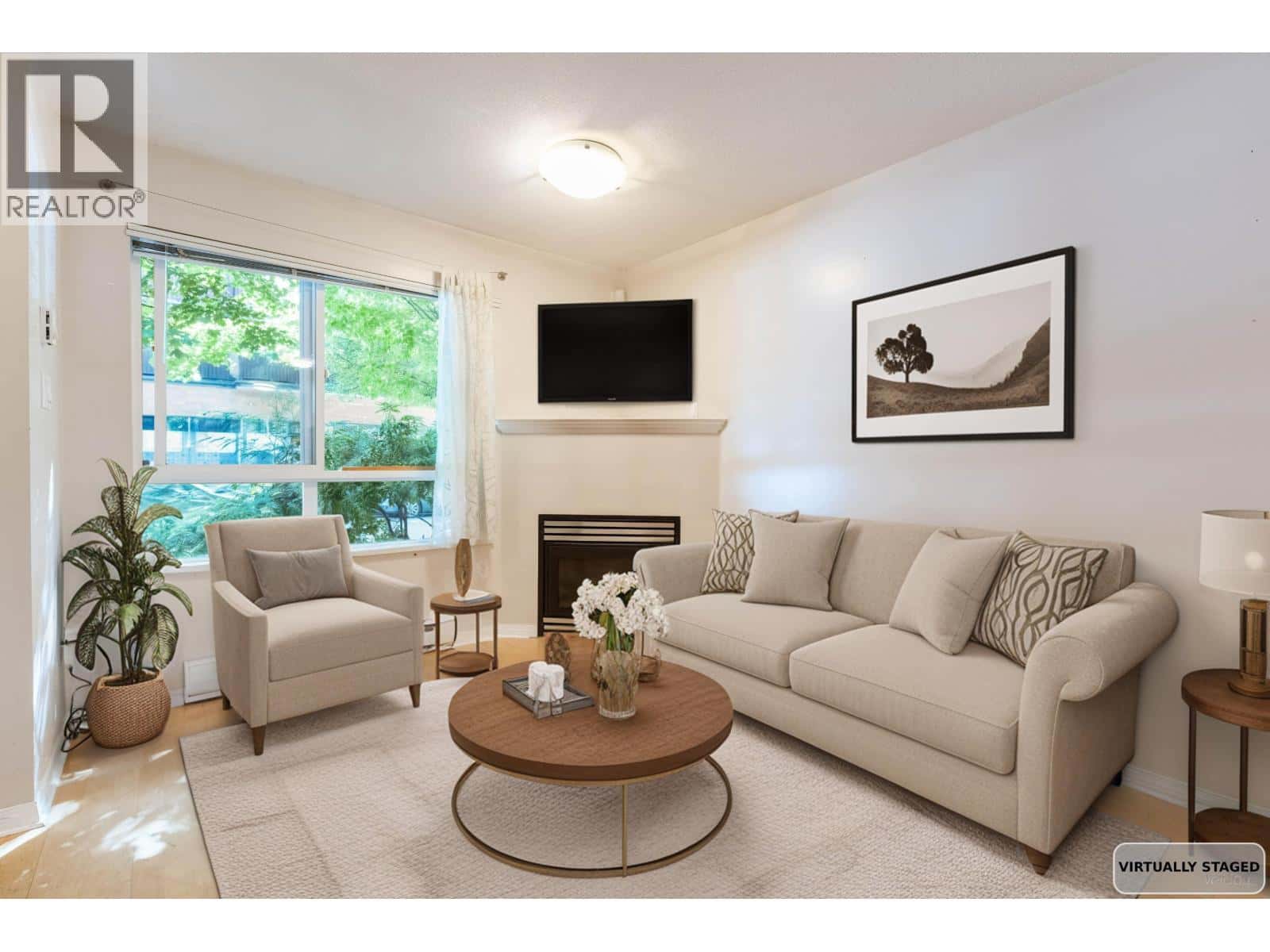 229 E 11TH AVENUE — Vancouver, British Columbia - Photo 3 of 27