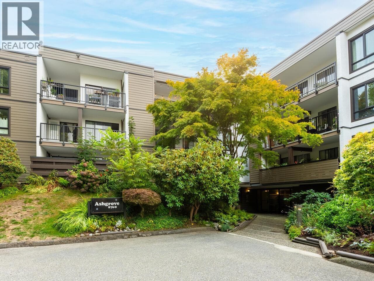 305 8760 NO. 1 ROAD — Richmond, British Columbia - Main photo