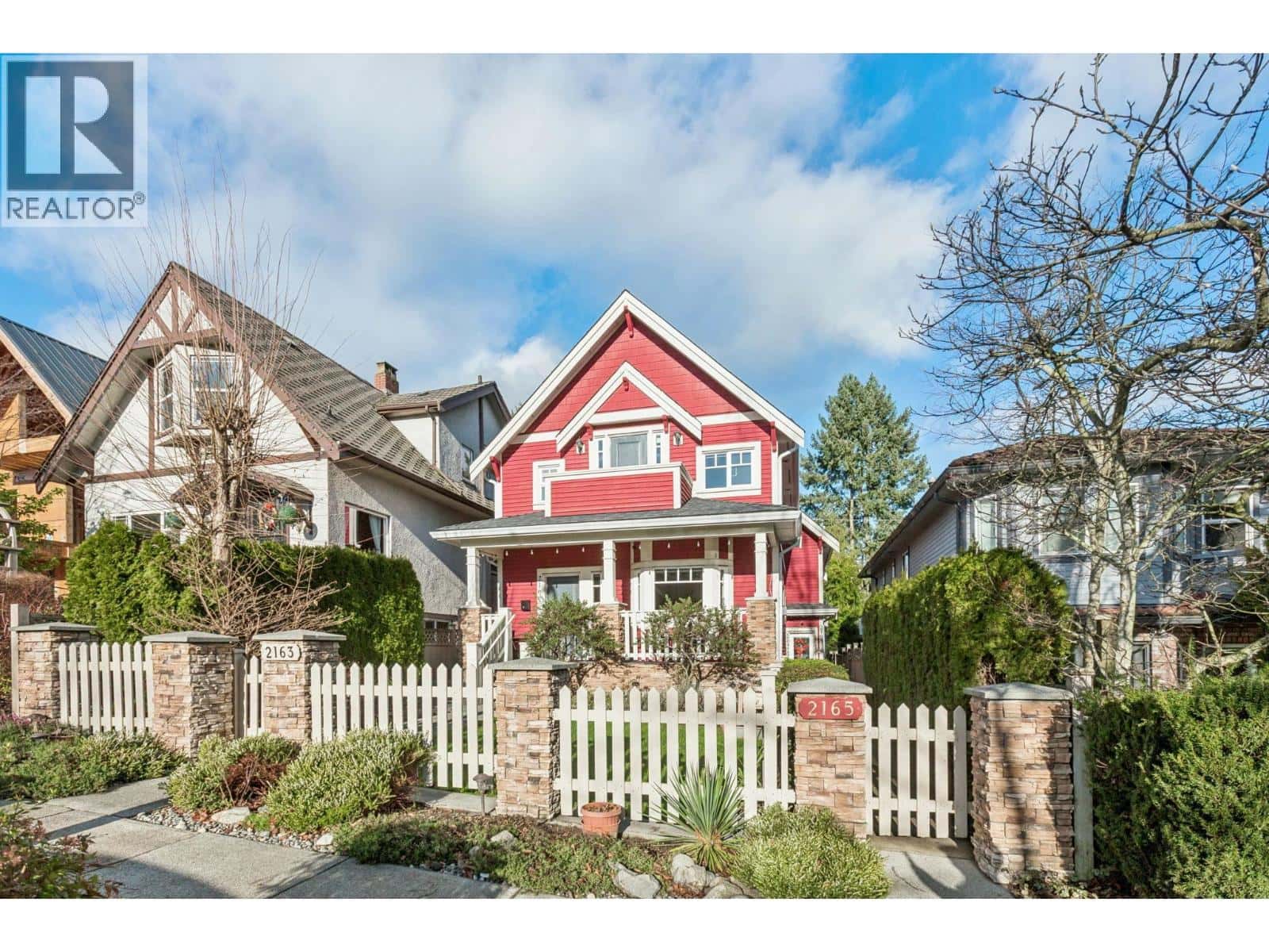 2163 NAPIER STREET — Vancouver, British Columbia - Photo 2 of 26