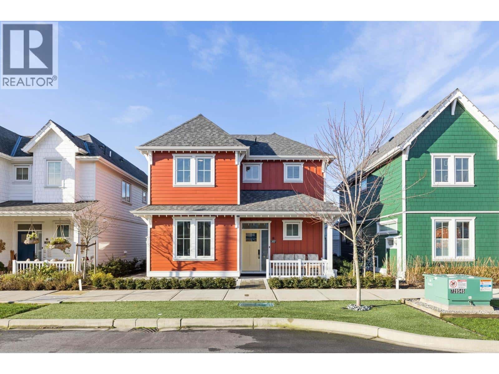 387 RIDGE STREET — Tsawwassen, British Columbia - Photo 2 of 35