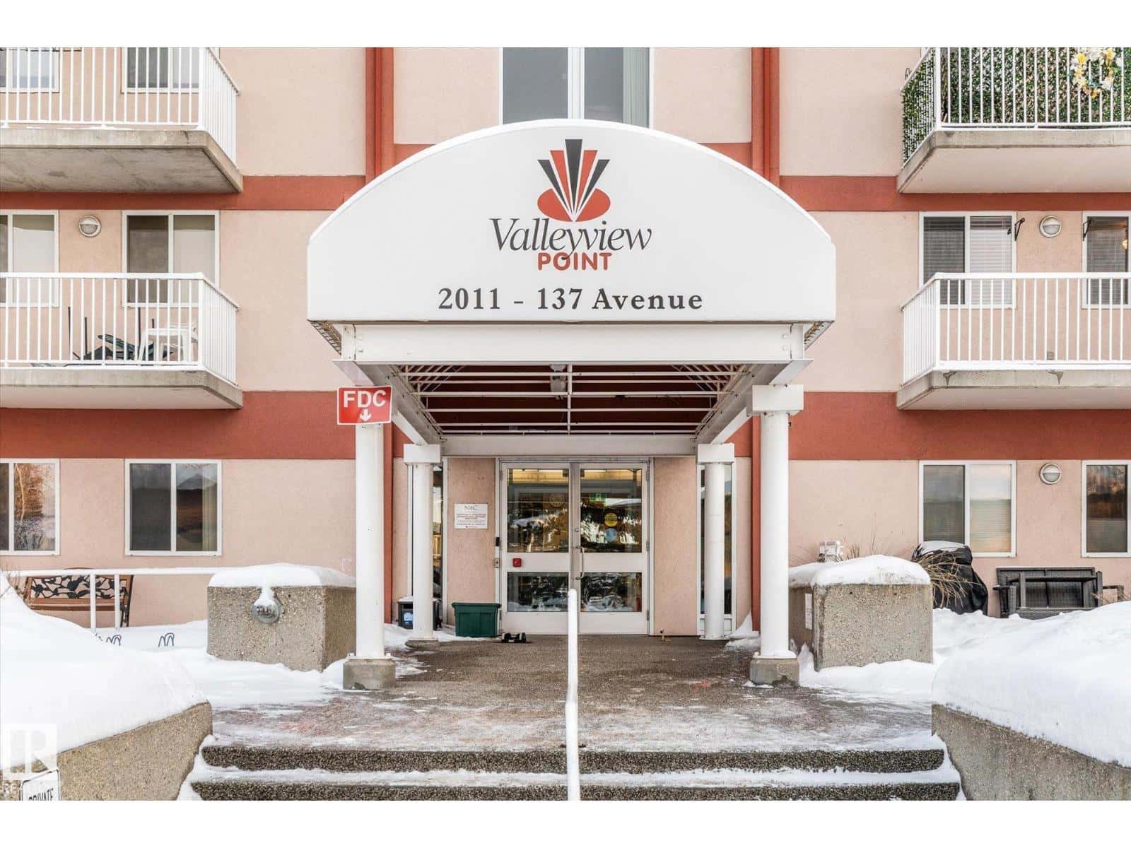 #114 2011 137 AV NW — Edmonton, Alberta - Photo 2 of 66