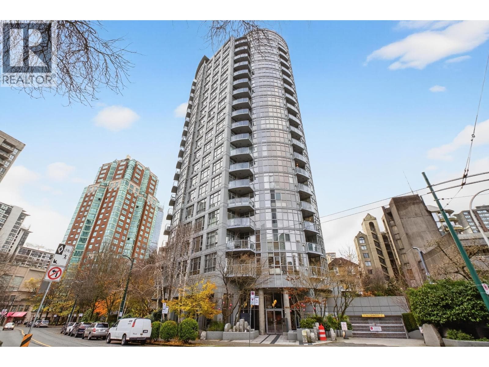 906 1050 SMITHE STREET — Vancouver, British Columbia - Main photo
