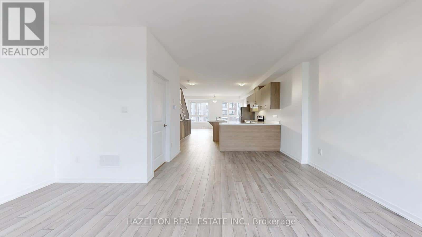 11 PEGLER STREET — Ajax (South West), Ontario - Photo 5 of 28