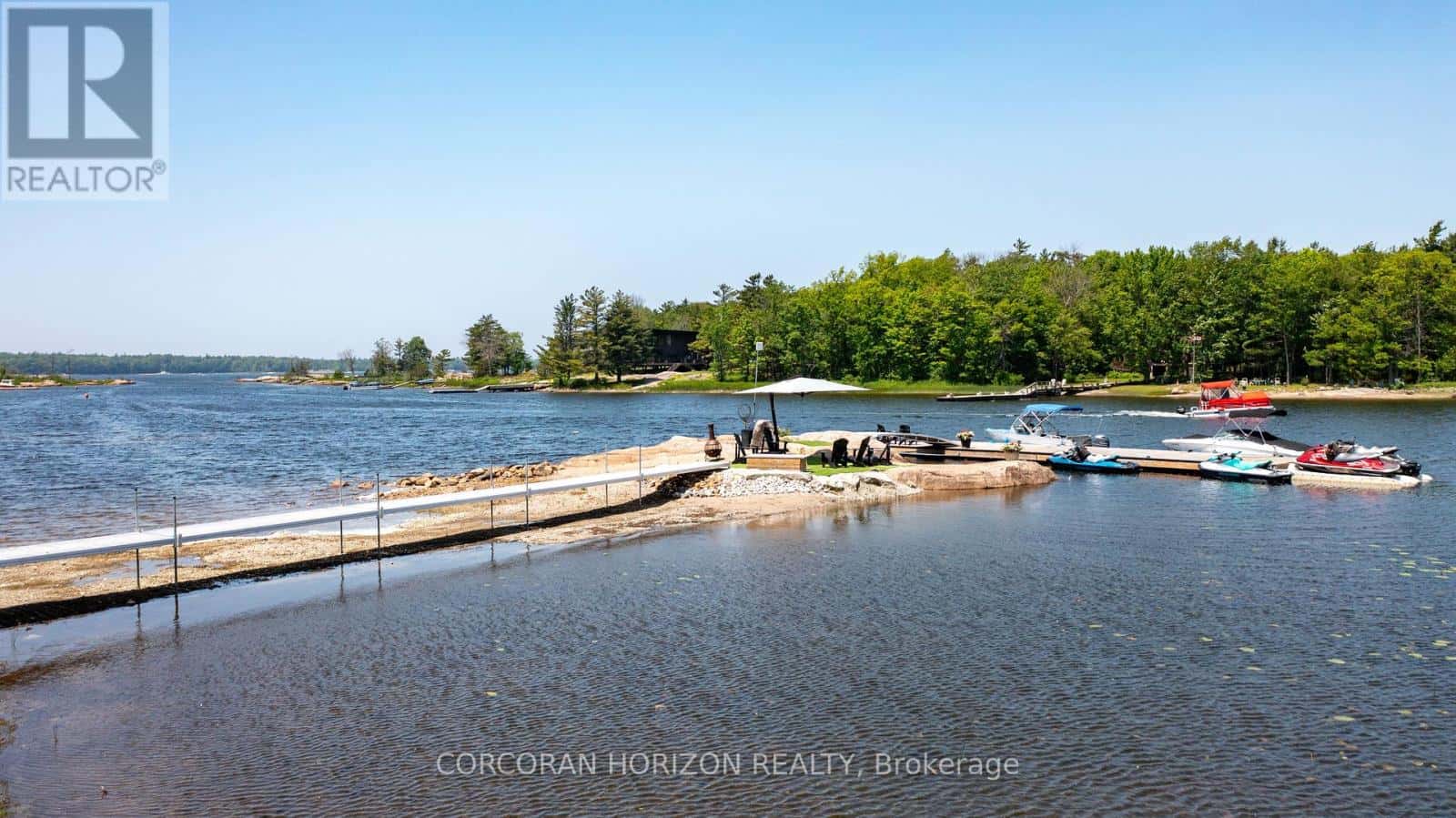 100 ISLAND 630 GEORGIAN BAY — Georgian Bay (Baxter), Ontario - Photo 2 of 29