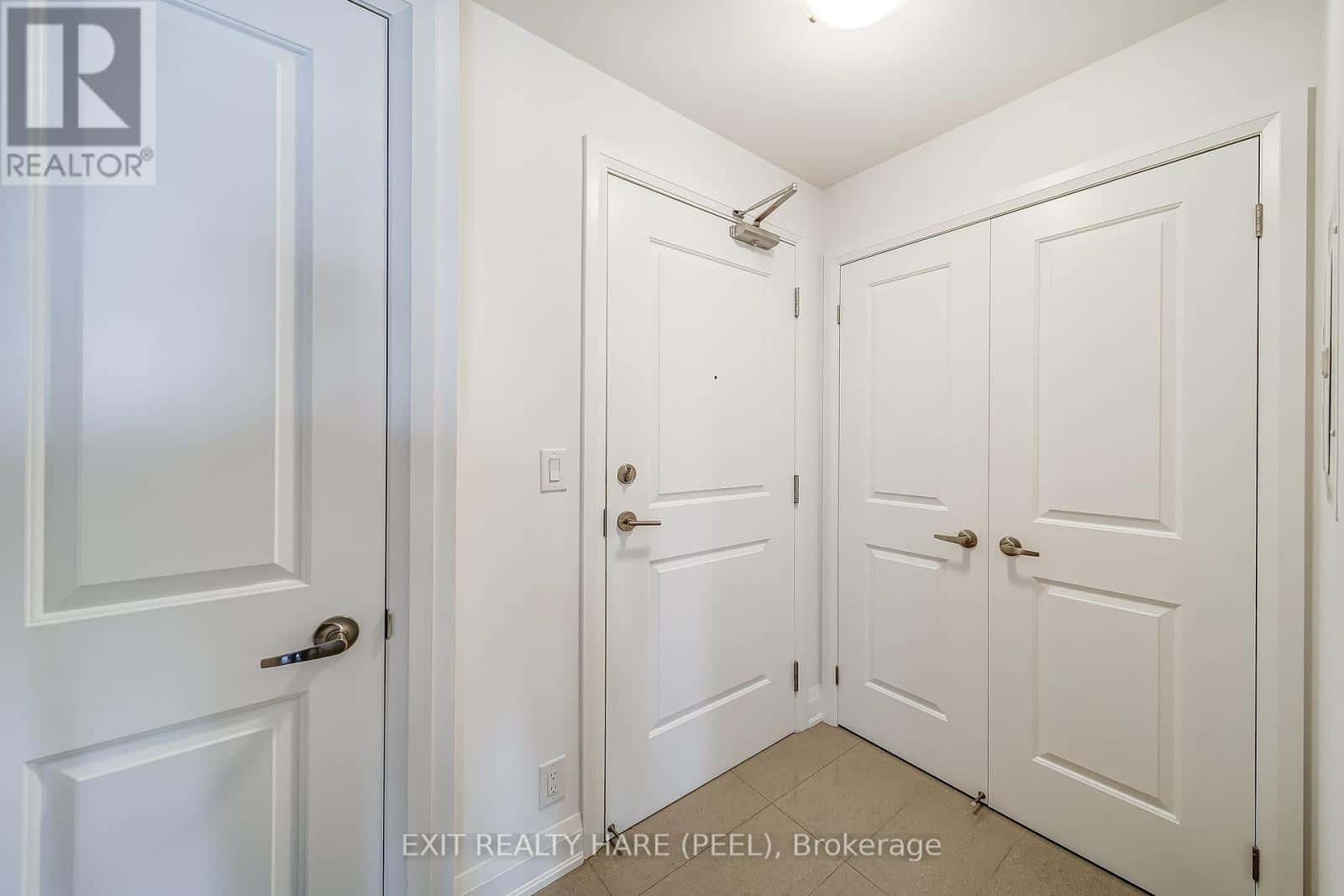 706 - 12 WOODSTREAM BOULEVARD — Vaughan (Vaughan Grove), Ontario - Photo 5 of 26