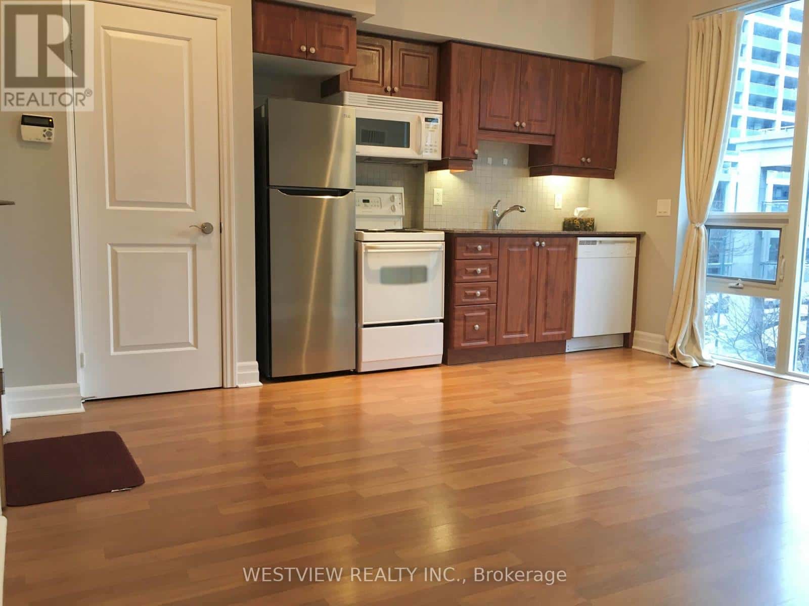 322 - 58 MARINE PARADE DRIVE — Toronto (Mimico), Ontario - Photo 5 of 22