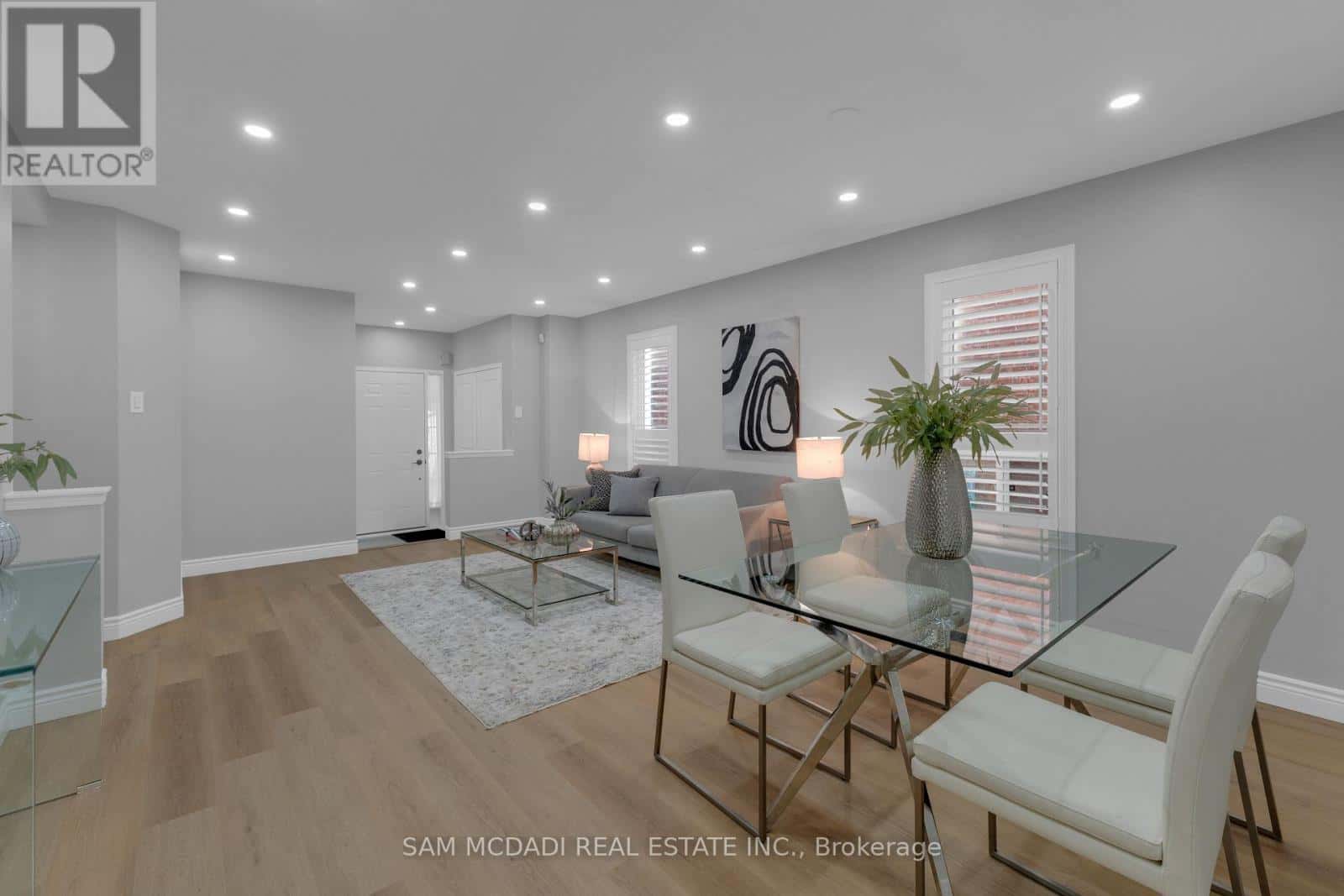 5689 MARGARITA CRESCENT — Mississauga (Churchill Meadows), Ontario - Photo 2 of 27