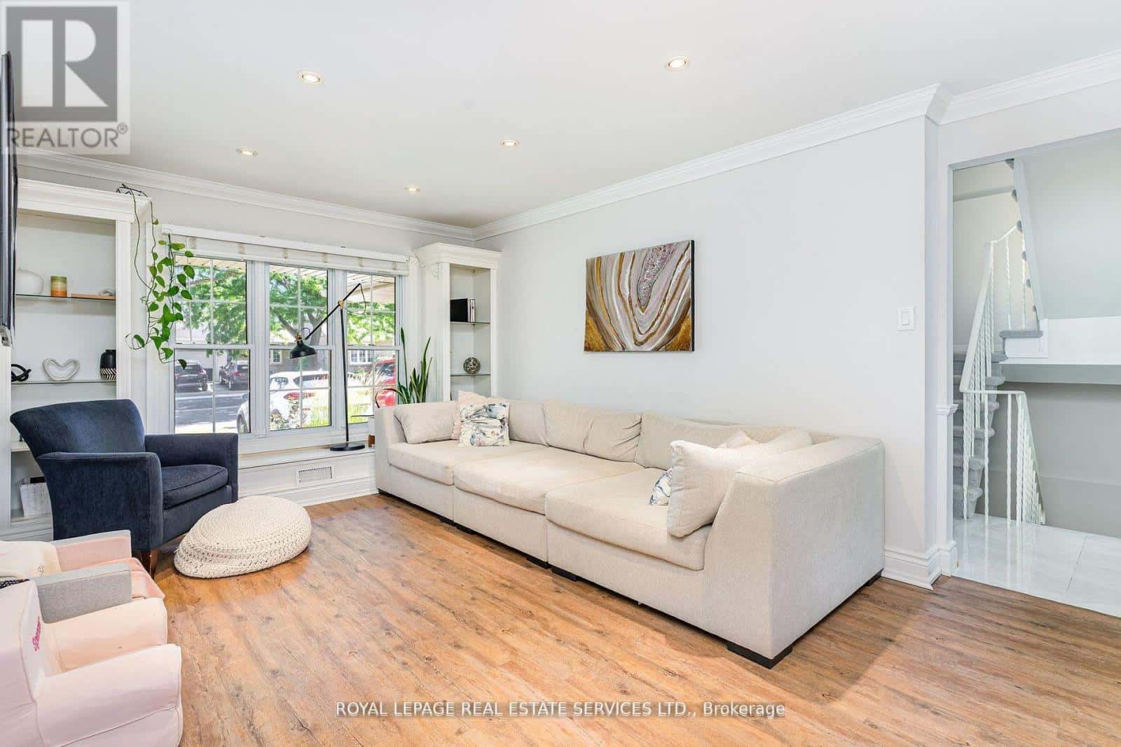 47 LAFFERTY STREET — Toronto (Eringate-Centennial-West Deane), Ontario - Photo 3 of 40