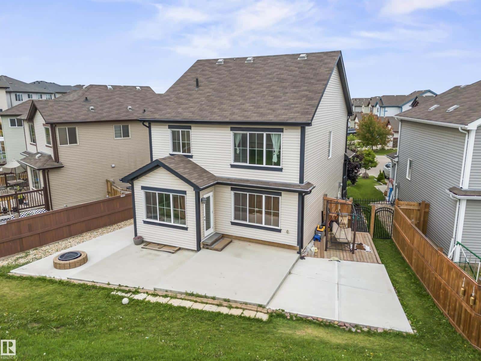 1971 51 ST SW — Edmonton, Alberta - Photo 5 of 45