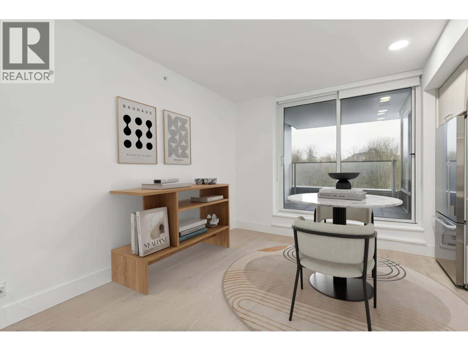 707 680 SEYLYNN CRESCENT — North Vancouver, British Columbia - Photo 2 of 40