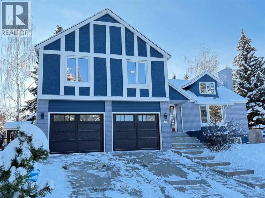119 Pump Hill Bay SW — Calgary, Alberta - Main photo