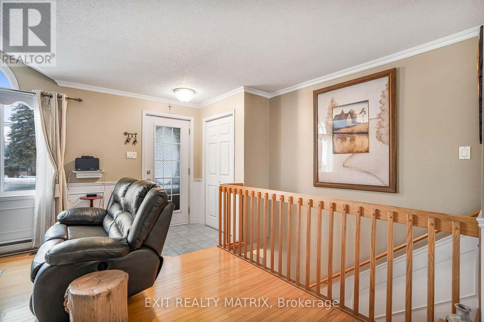 213 LONGUEUIL STREET — Champlain, Ontario - Photo 3 of 38