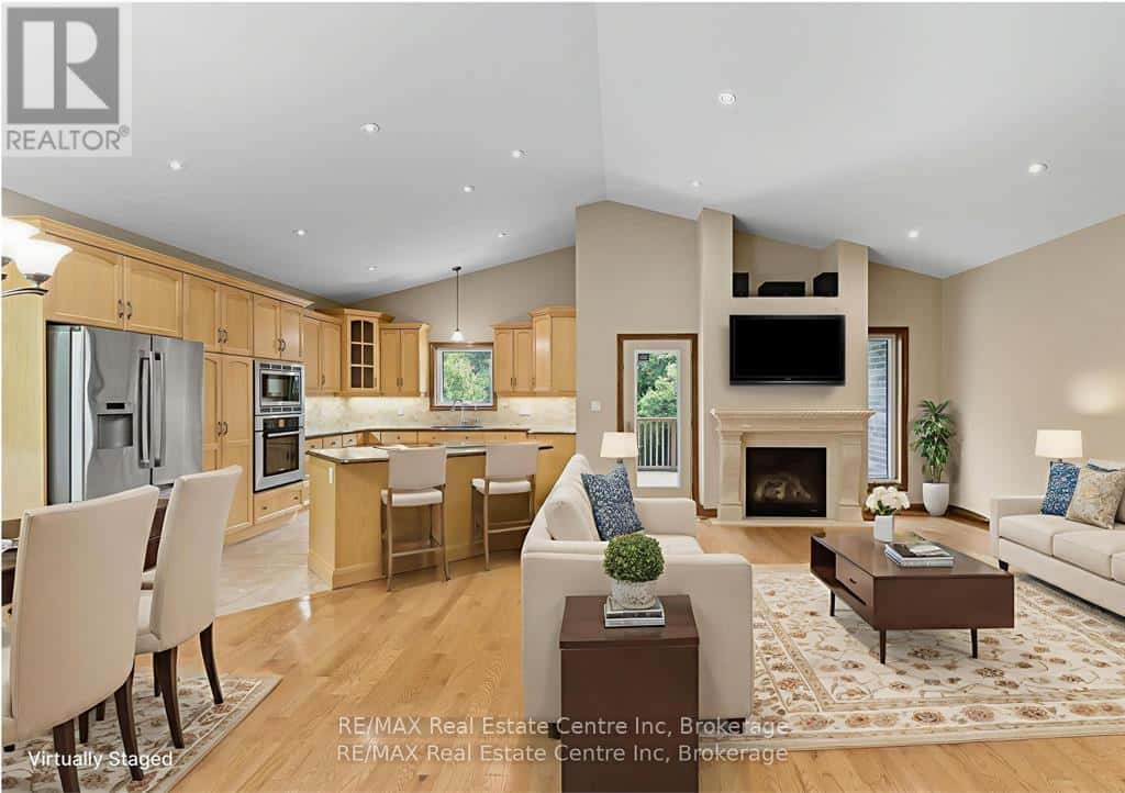 19 - 15 VALLEY ROAD — Guelph (Kortright East), Ontario - Photo 4 of 26