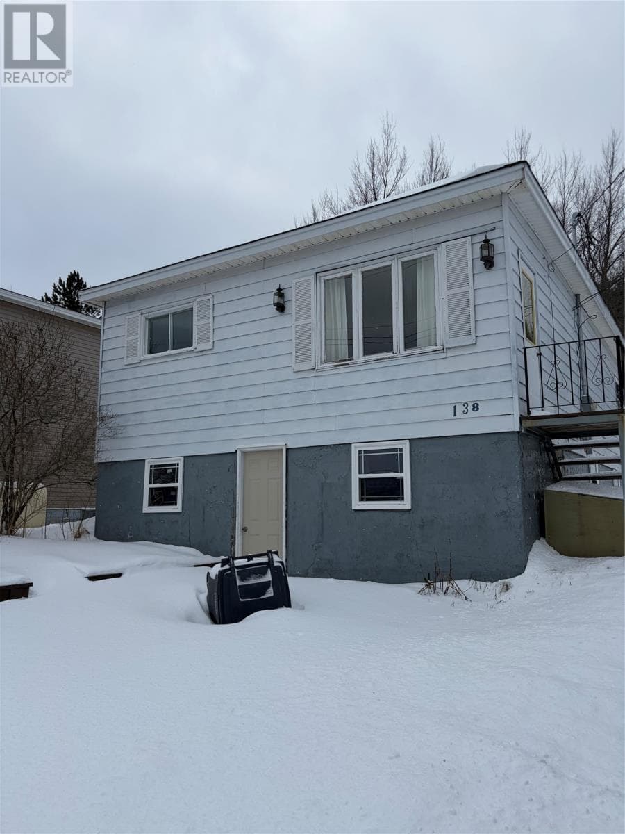 138 Memorial Drive — Clarenville, Newfoundland & Labrador - Main photo