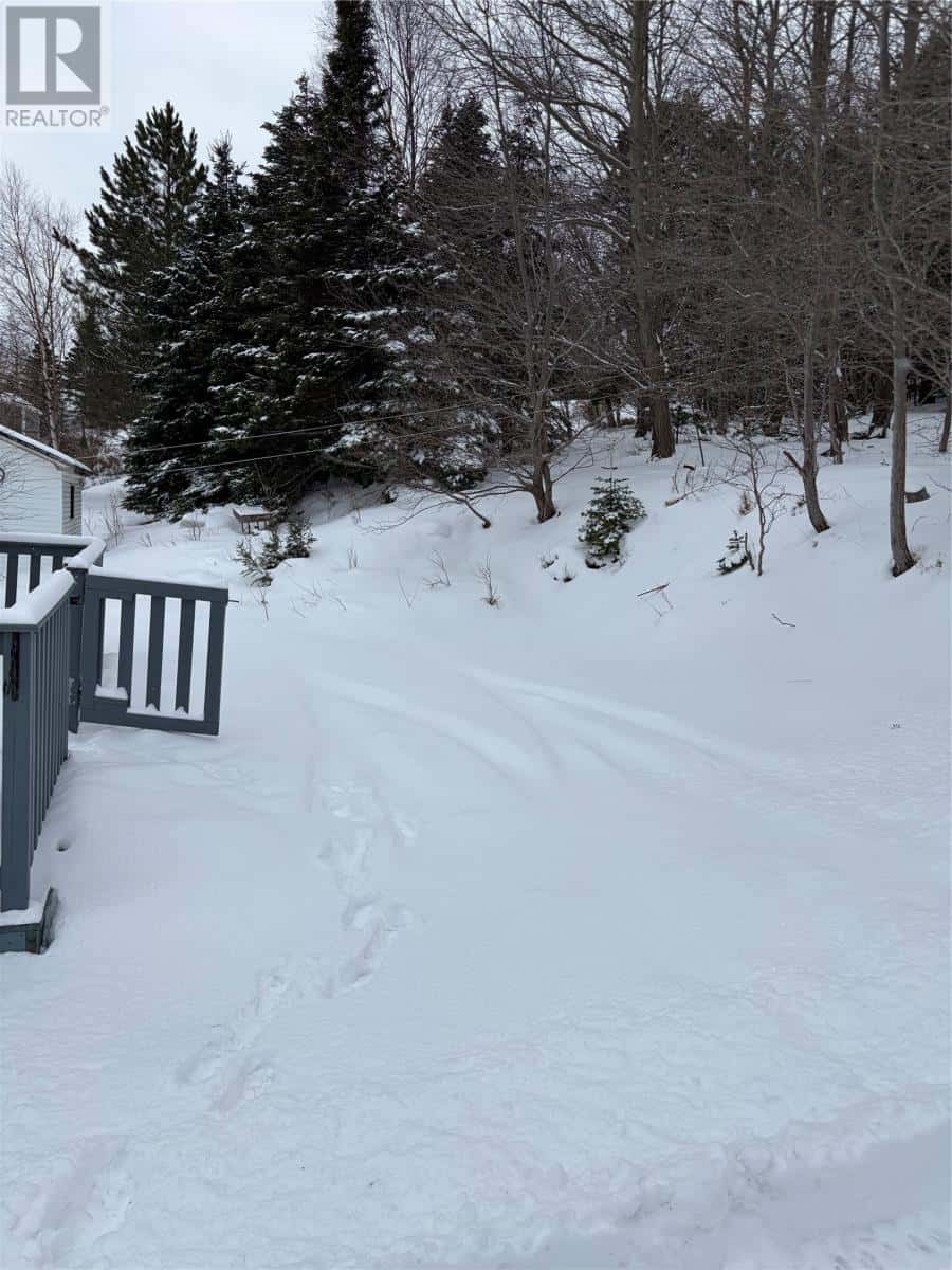 138 Memorial Drive — Clarenville, Newfoundland & Labrador - Photo 5 of 18