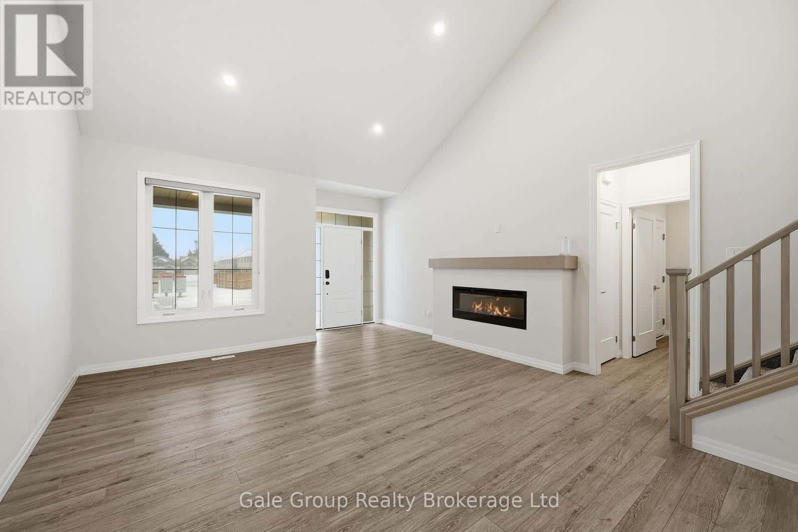 61 KEBA CRESCENT — Tillsonburg, Ontario - Photo 4 of 49