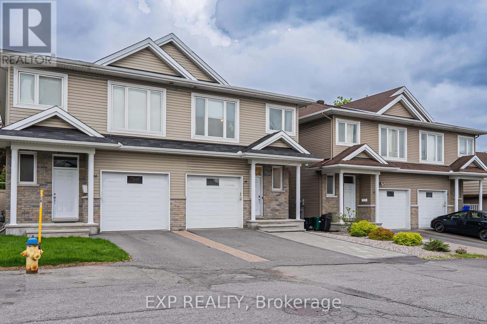 14 CAMIL STREET — Ottawa, Ontario - Photo 2 of 44