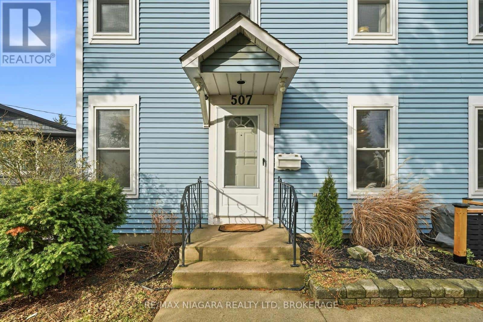 507 NIAGARA STREET — St. Catharines (Vine/Linwell), Ontario - Photo 4 of 35