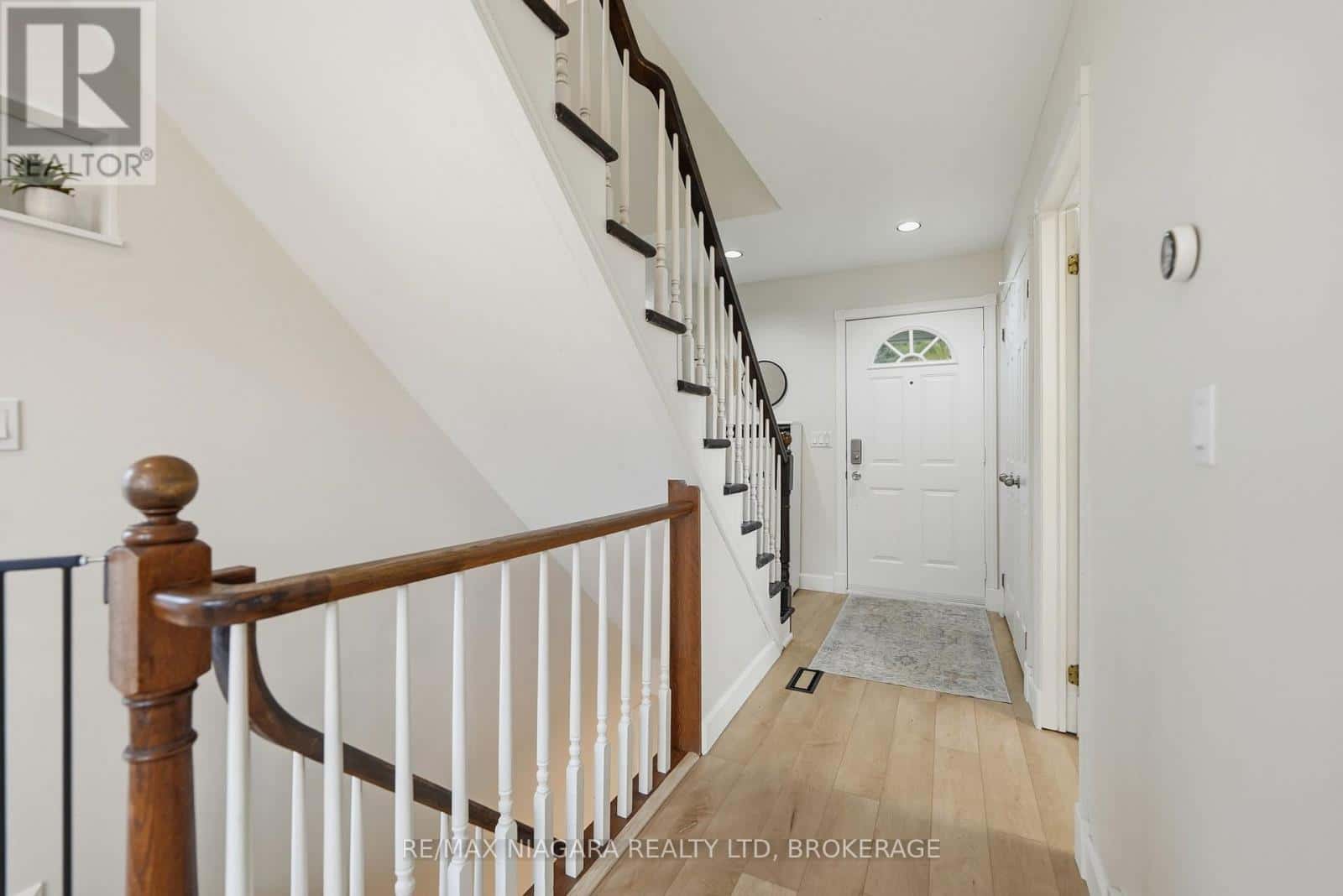 507 NIAGARA STREET — St. Catharines (Vine/Linwell), Ontario - Photo 5 of 35