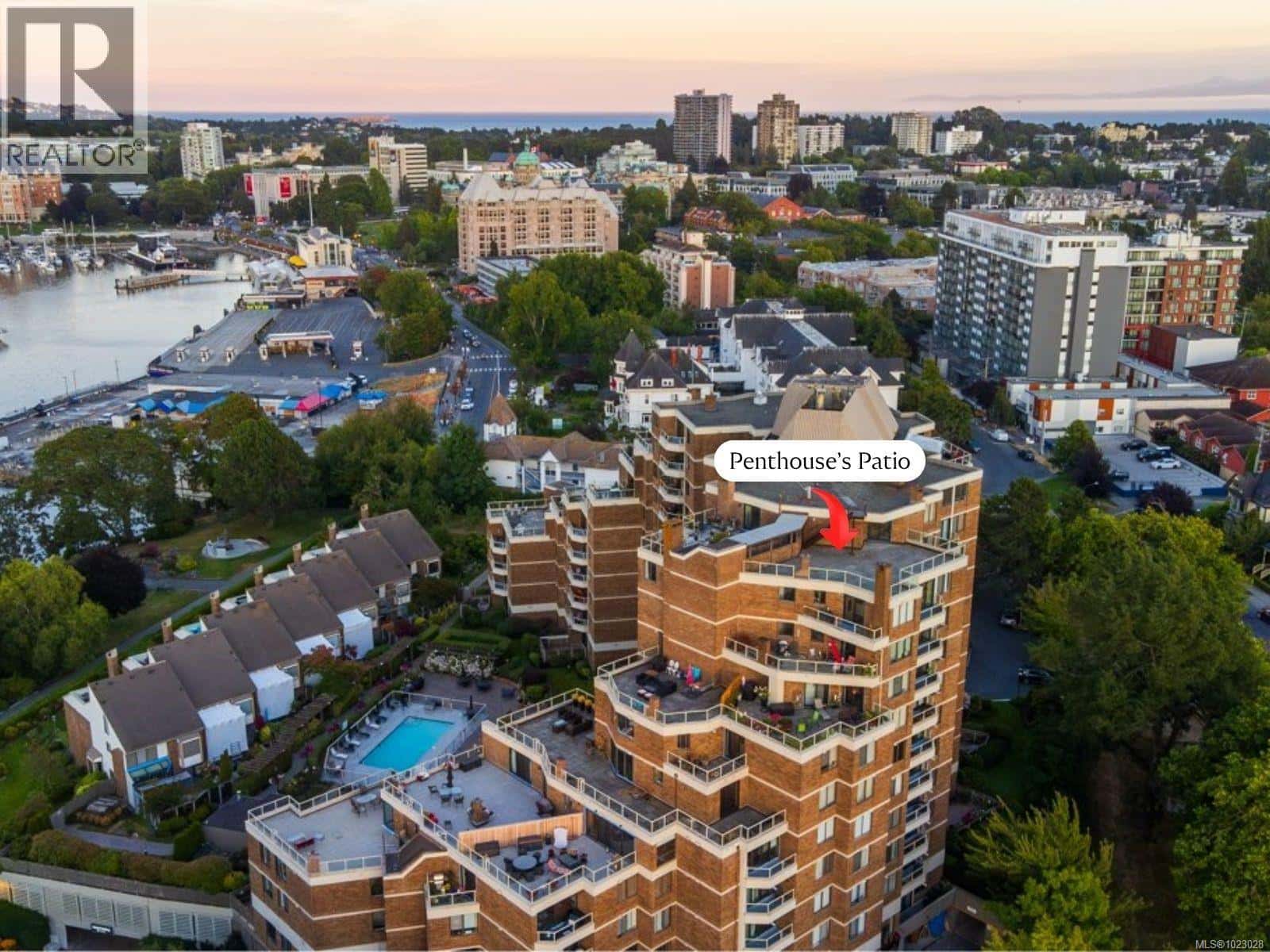 1102 225 Belleville St — Victoria, British Columbia - Photo 2 of 43