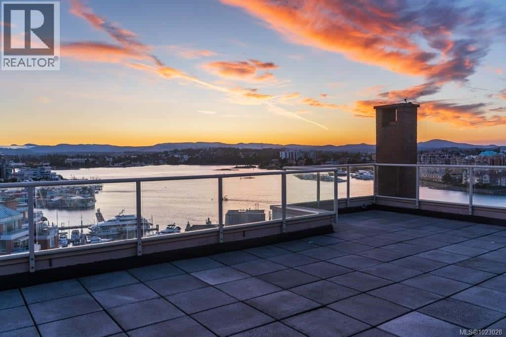 1102 225 Belleville St — Victoria, British Columbia - Photo 4 of 43