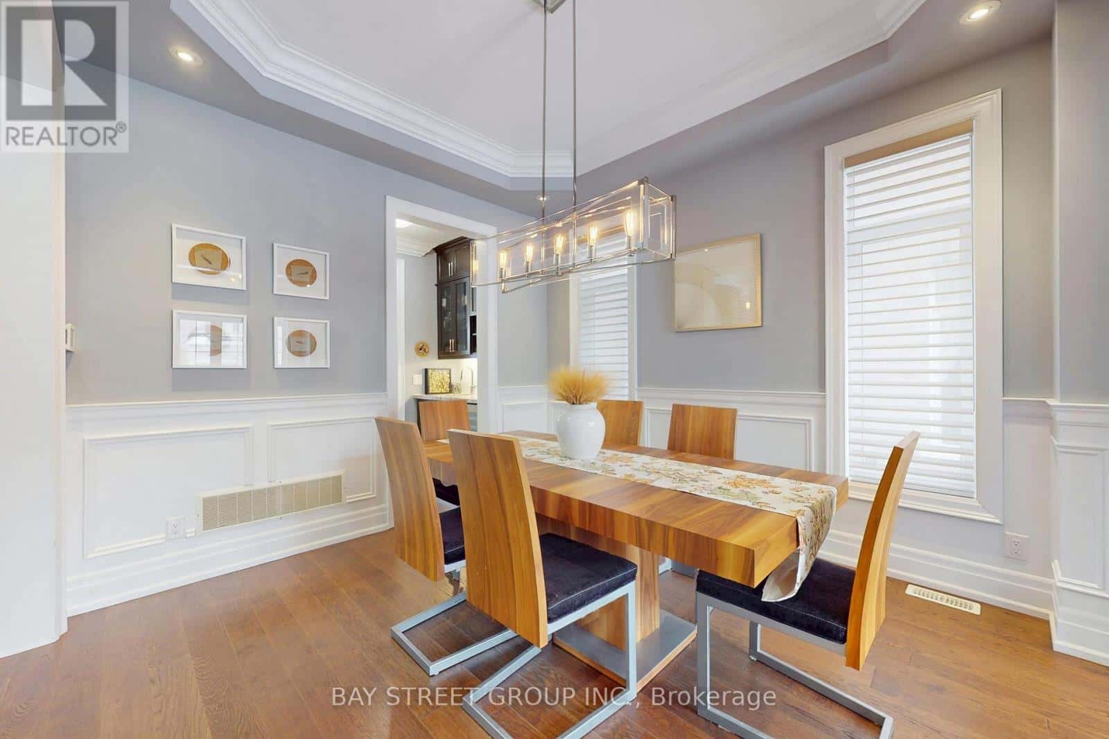 20 GERMANI COURT — Richmond Hill (Jefferson), Ontario - Photo 5 of 50