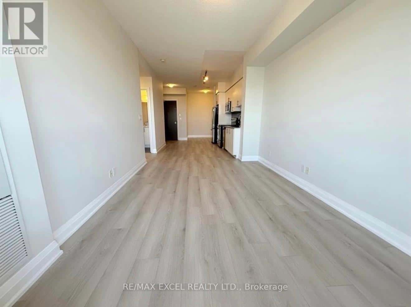 2602 - 7171 YONGE STREET — Markham (Grandview), Ontario - Photo 4 of 7