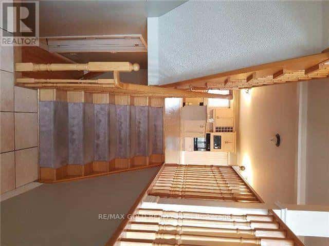 1 SPALDING GATE W — Brampton (Fletcher's West), Ontario - Photo 3 of 20