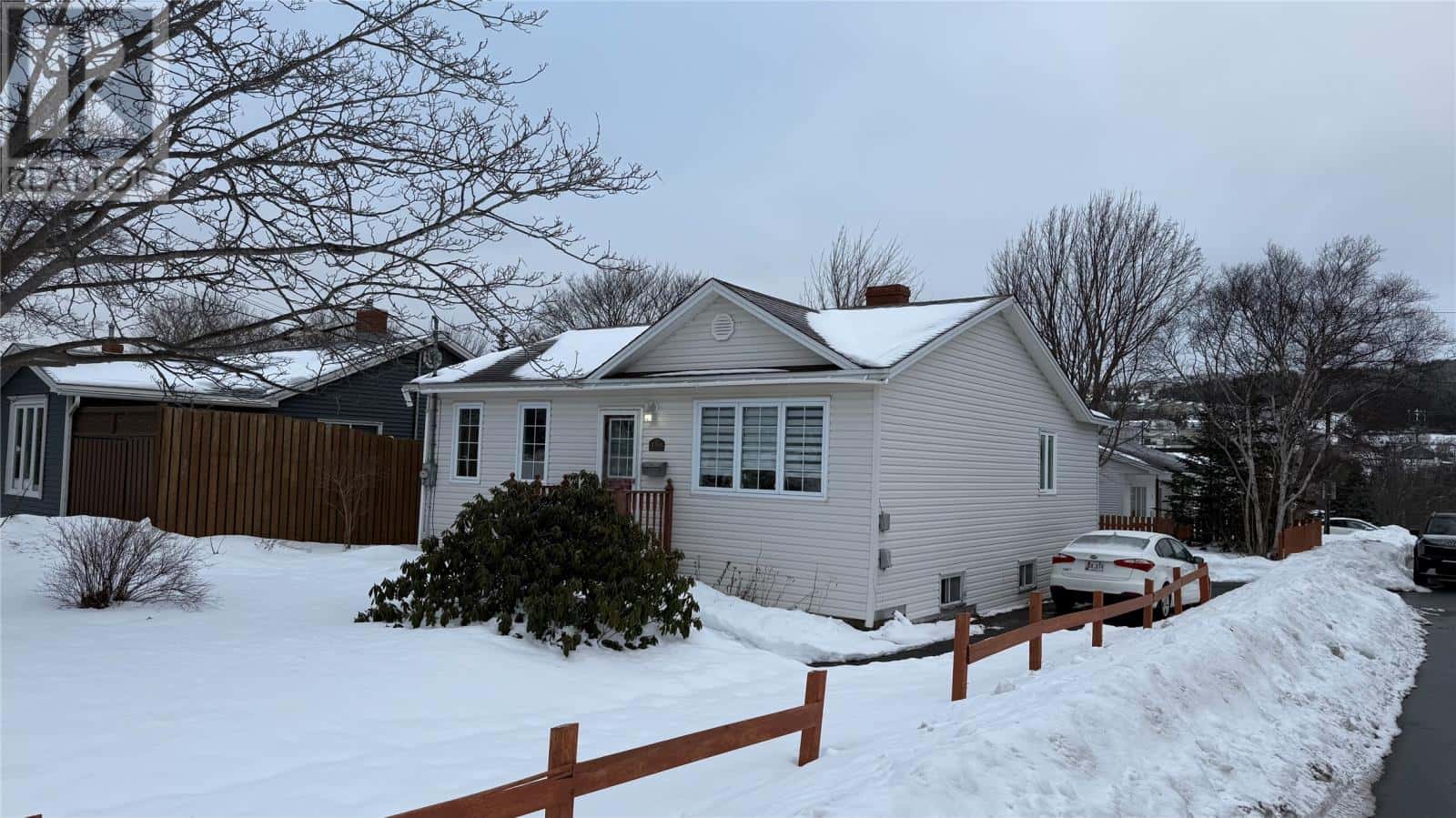 150 Park Avenue — Mount Pearl, Newfoundland & Labrador - Photo 2 of 24