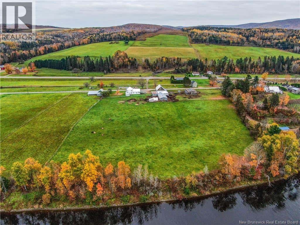 59 Kiburn Road — Kilburn, New Brunswick - Photo 4 of 50