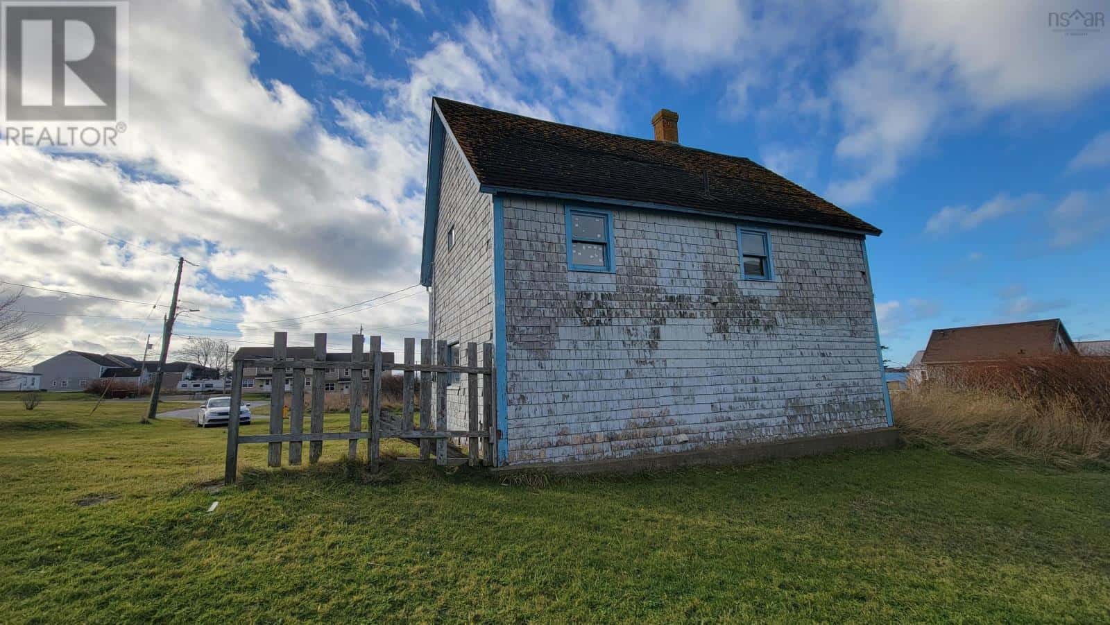 10 Porters Lane — Yarmouth, Nova Scotia - Photo 4 of 14