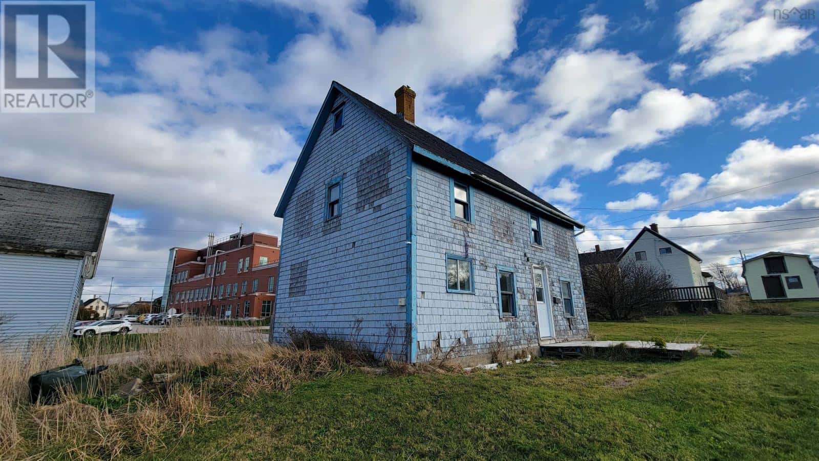 10 Porters Lane — Yarmouth, Nova Scotia - Photo 5 of 14