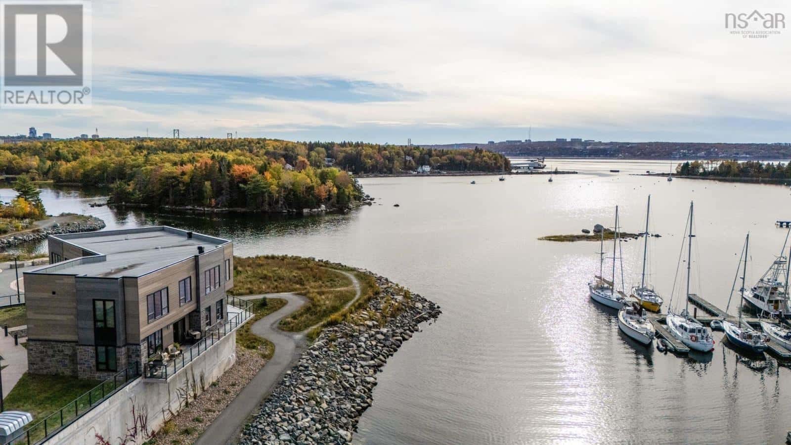 5 Coveview Walk — Dartmouth, Nova Scotia - Photo 4 of 50