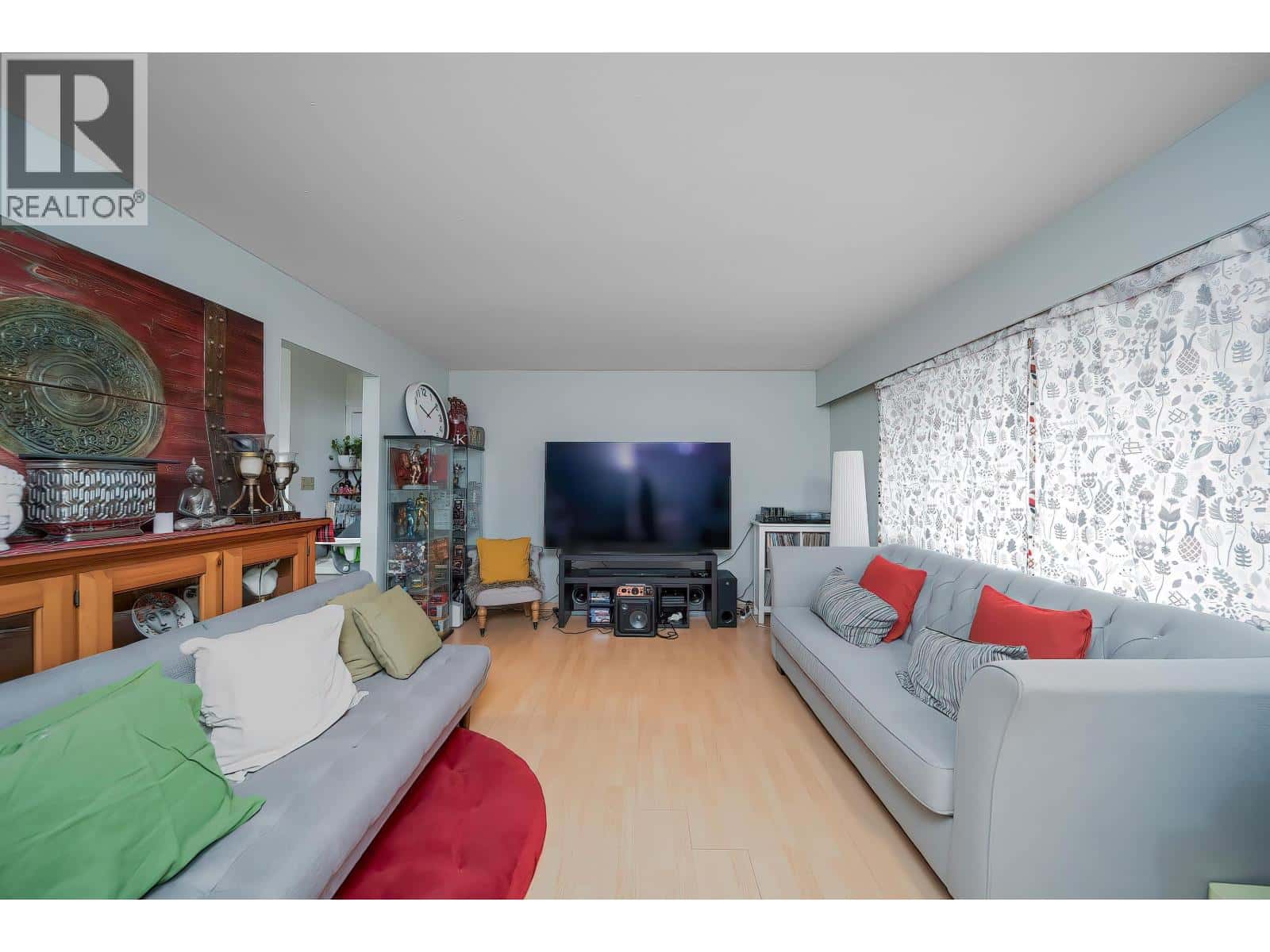 11493 SEABROOK CRESCENT — Richmond, British Columbia - Photo 3 of 27