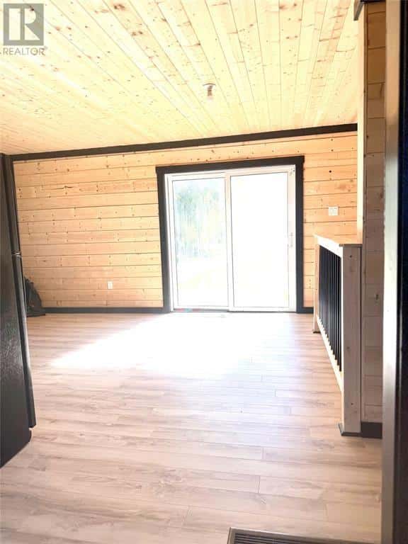 182 Bayside Drive — Lethbridge, Newfoundland & Labrador - Photo 4 of 17