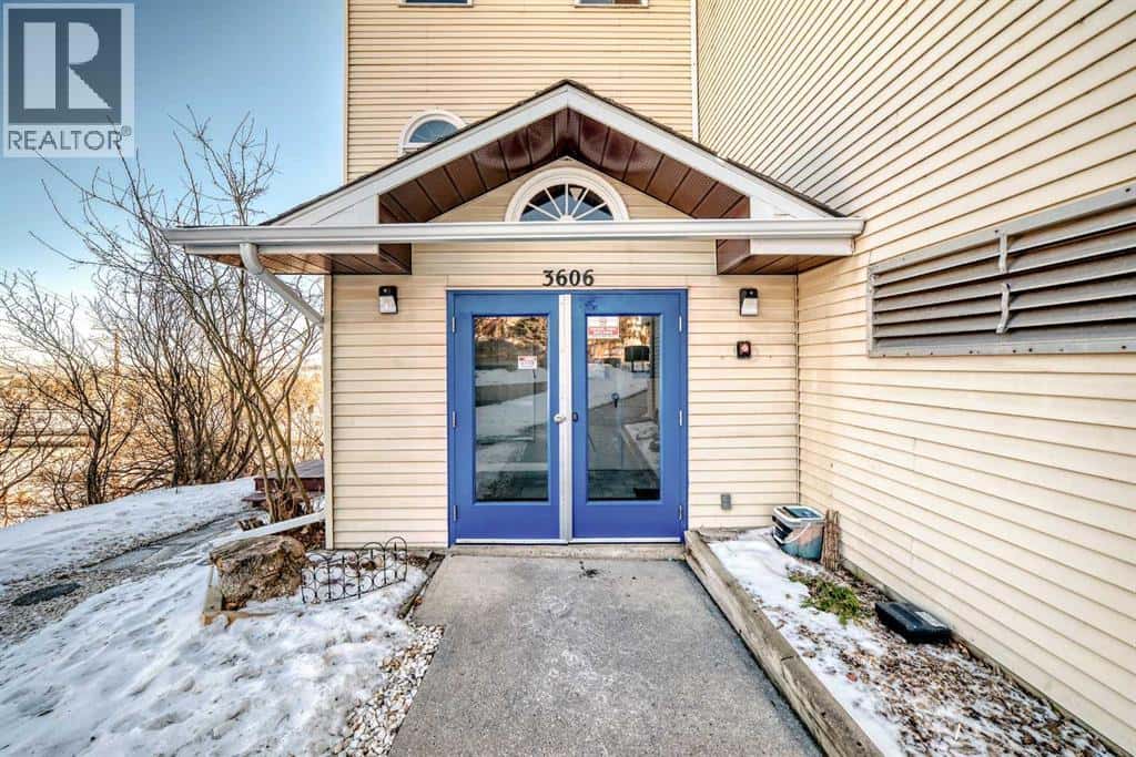 101, 3606 Erlton Court SW — Calgary, Alberta - Photo 2 of 28