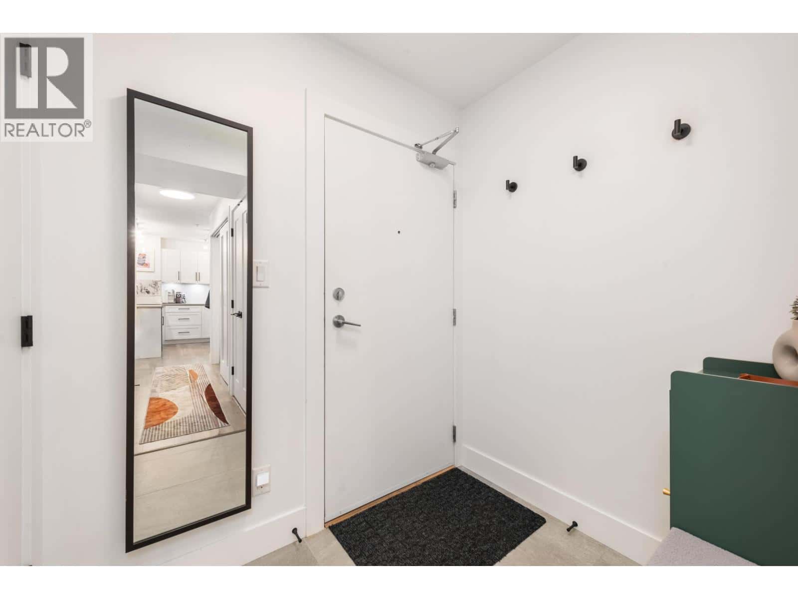 217 2150 E HASTINGS STREET — Vancouver, British Columbia - Photo 2 of 29