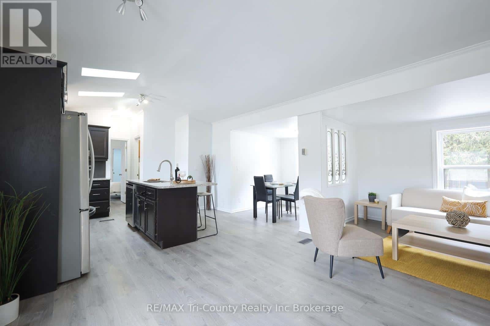 UNIT #57 - 11981 PLANK RD (TILLSONBURG) ROAD — Bayham, Ontario - Photo 4 of 41