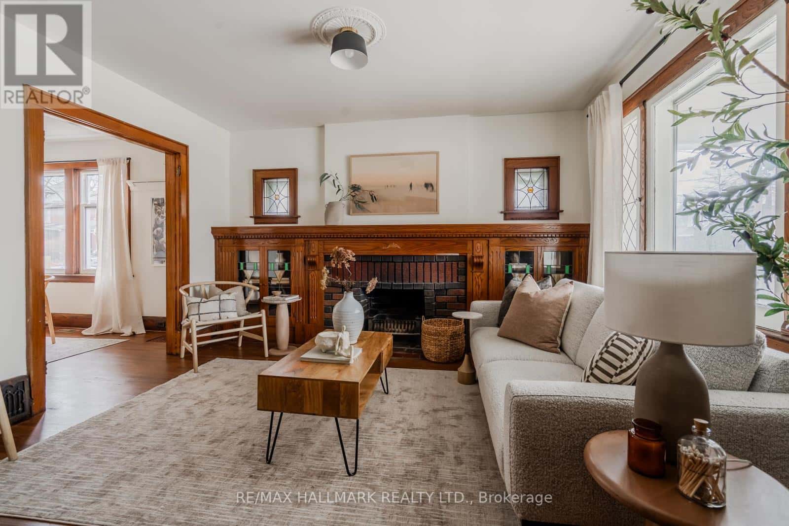 2076 GERRARD STREET E — Toronto (East End-Danforth), Ontario - Photo 3 of 22