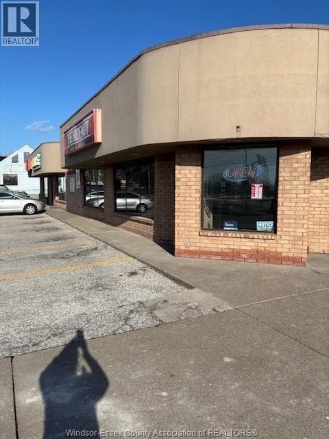 989 FRONT ROAD — LaSalle, Ontario - Main photo