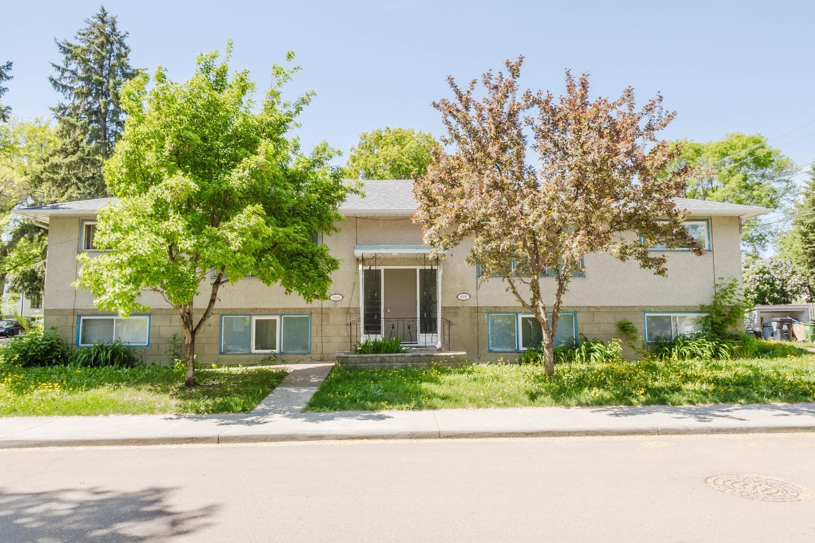 8504 98 Street — Edmonton, Alberta - Main photo