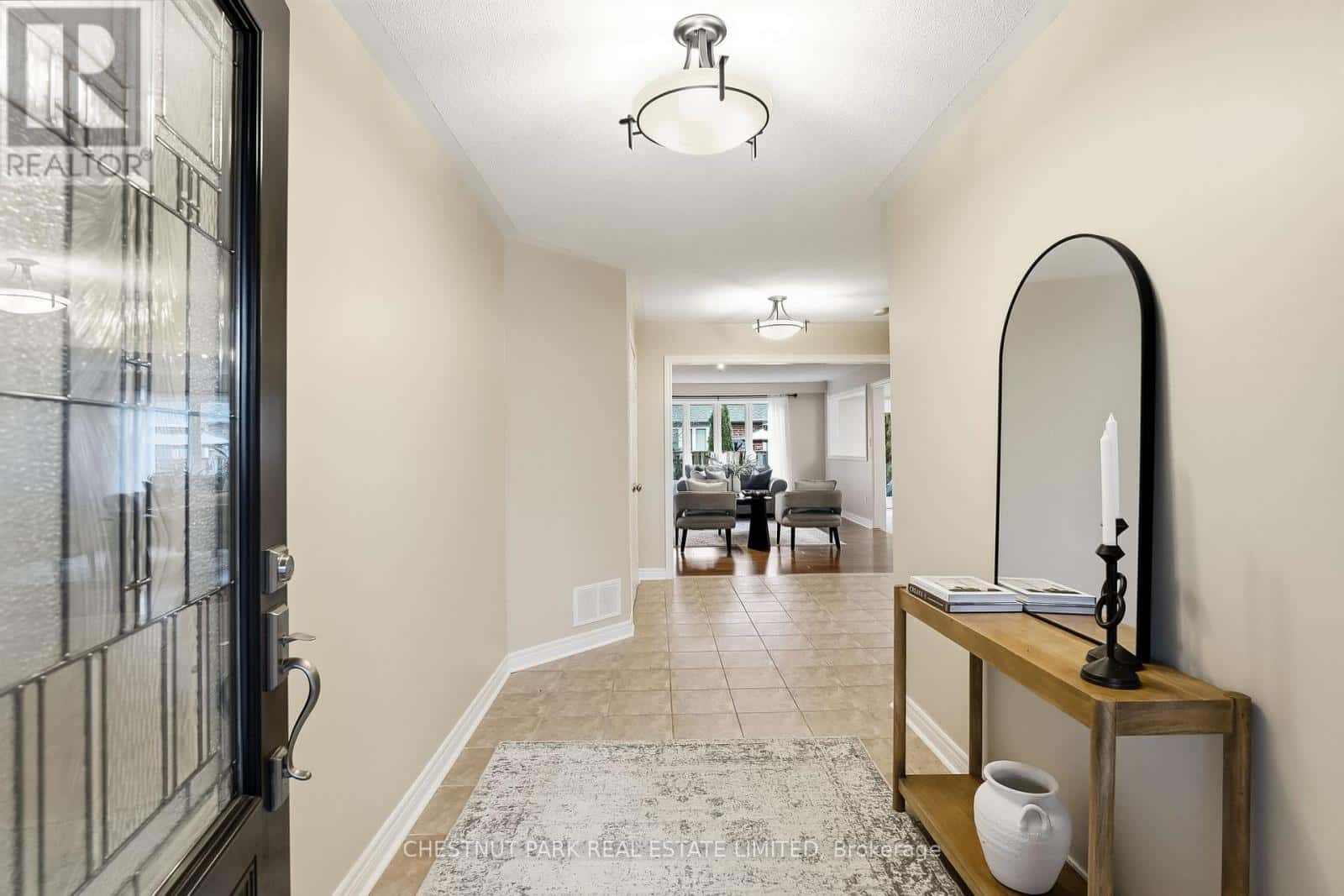 55 APPLE TREE CRESCENT — Uxbridge, Ontario - Photo 3 of 37