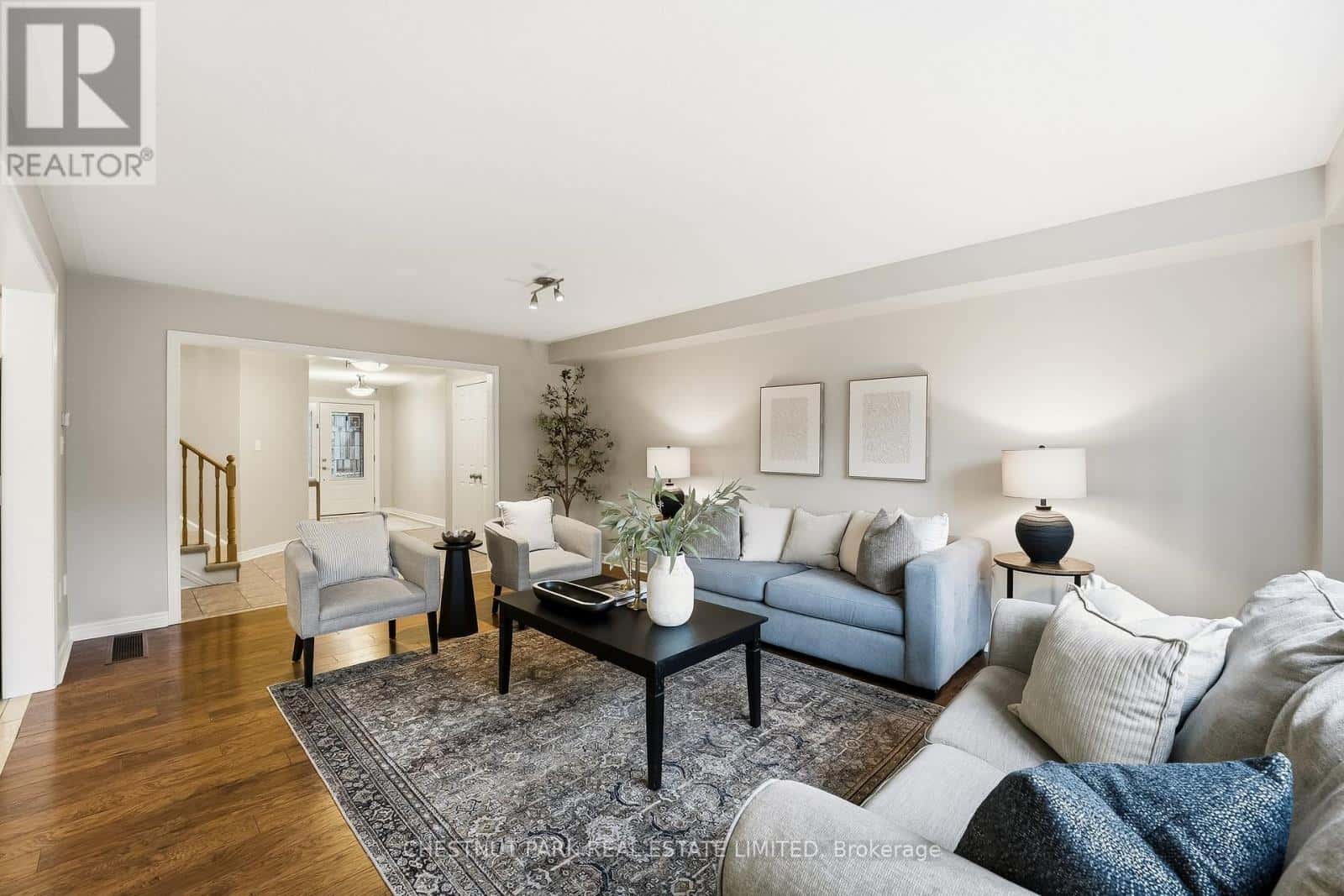 55 APPLE TREE CRESCENT — Uxbridge, Ontario - Photo 5 of 37