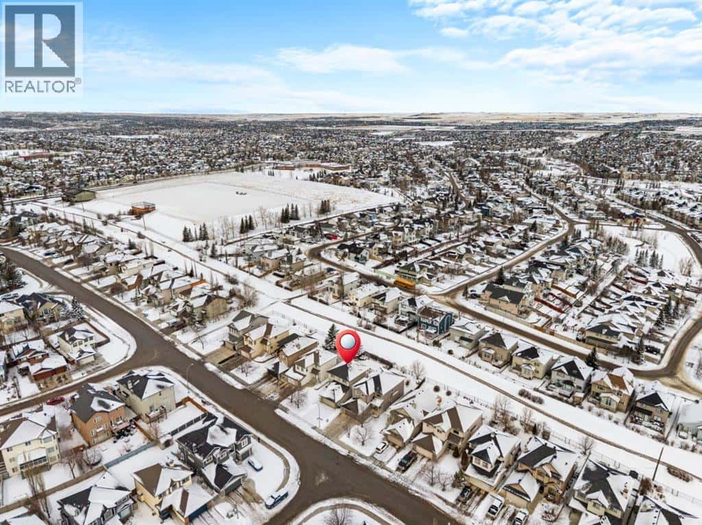 111 Panorama Hills Way NW — Calgary, Alberta - Photo 2 of 30