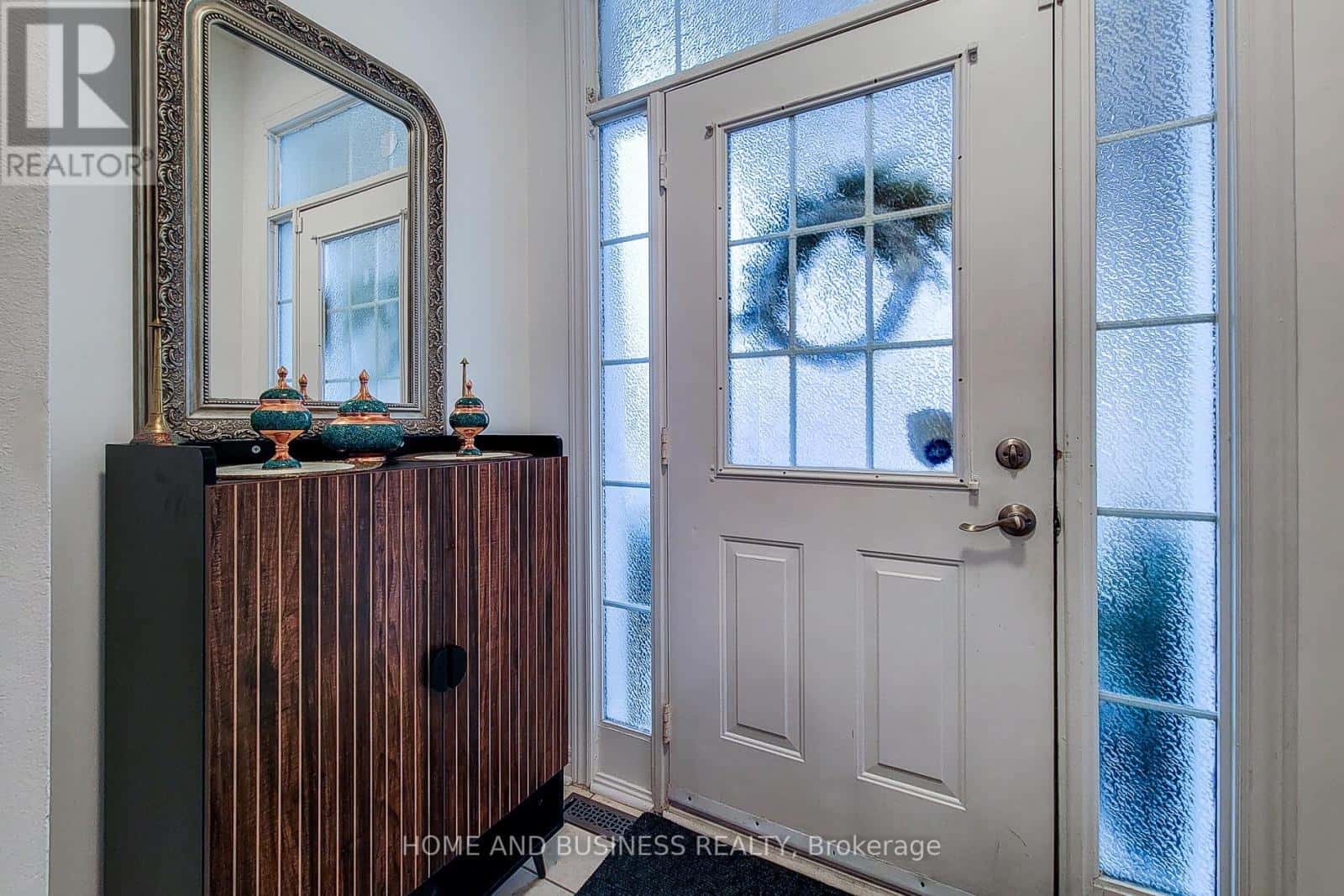 5680 LONGBOAT AVENUE — Mississauga (Churchill Meadows), Ontario - Photo 5 of 44