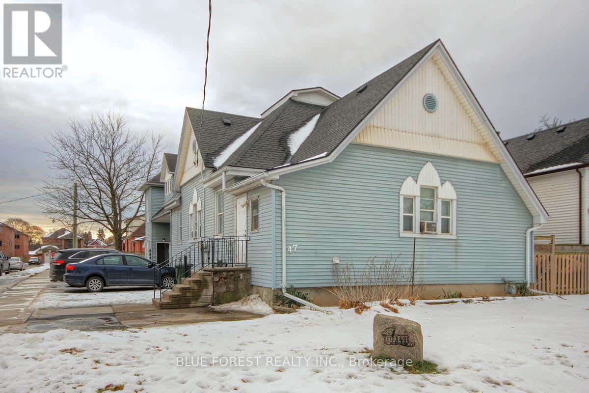 47 FOREST AVENUE — St. Thomas, Ontario - Photo 3 of 24